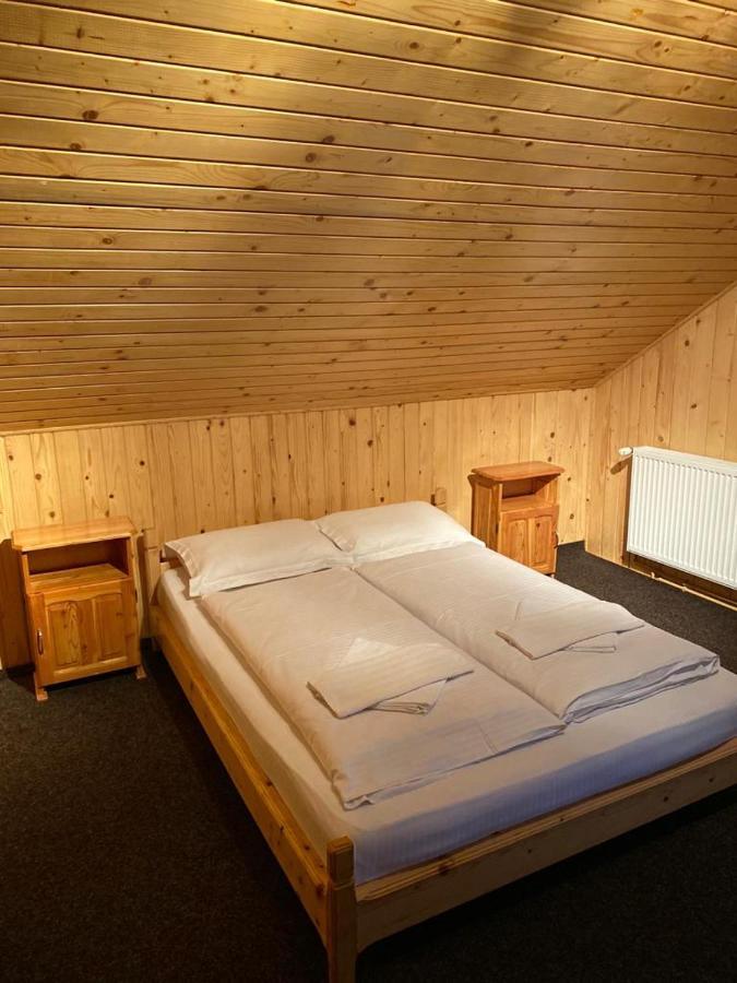 Freemont Villa Braşov Exteriör bild